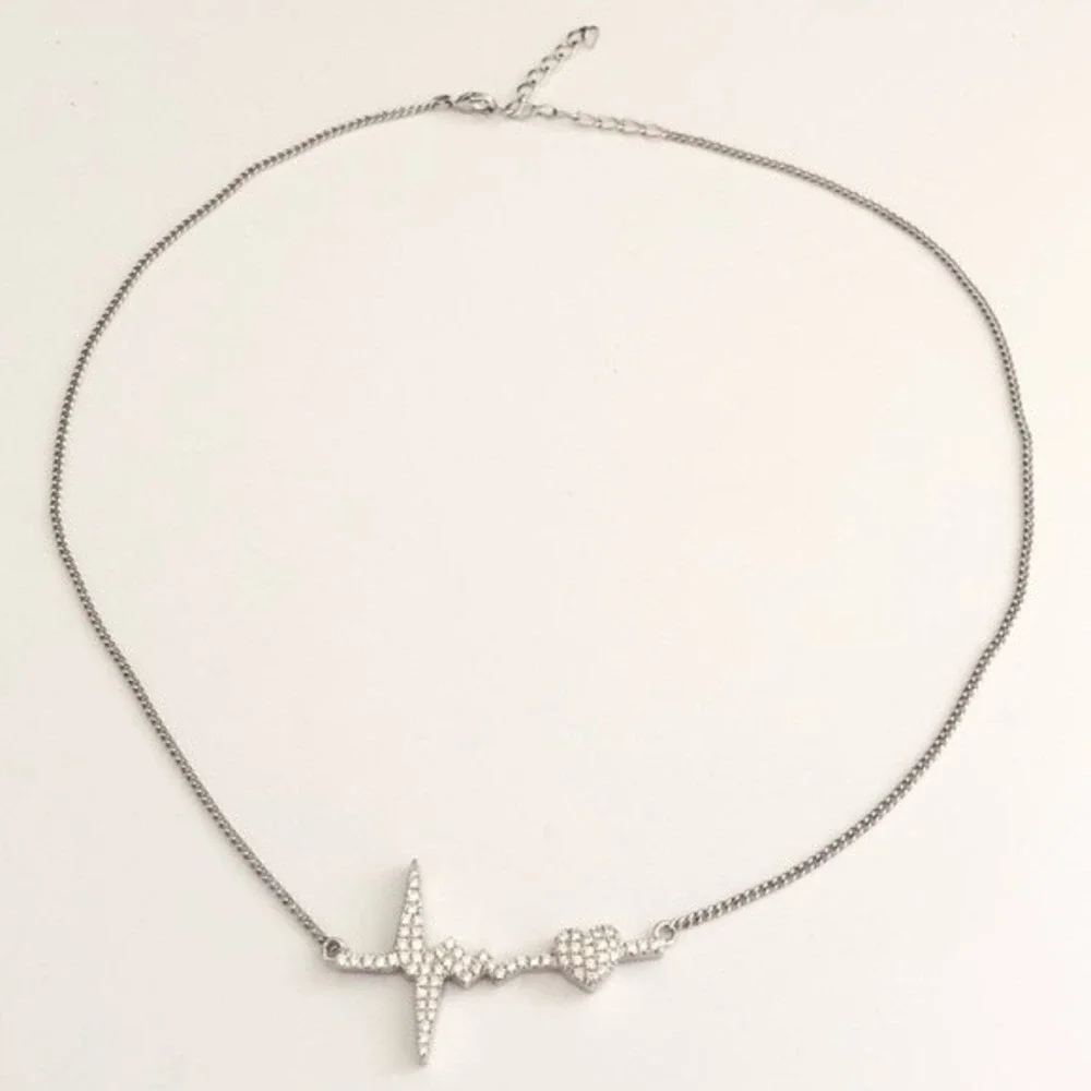 Walter Baker Crystal Heartbeat Necklace New - Picture 9 of 14